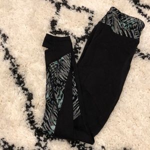 VS sport knockout leggings